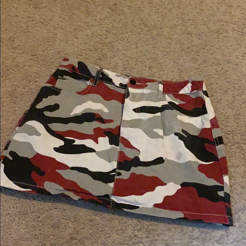 Camo skirt